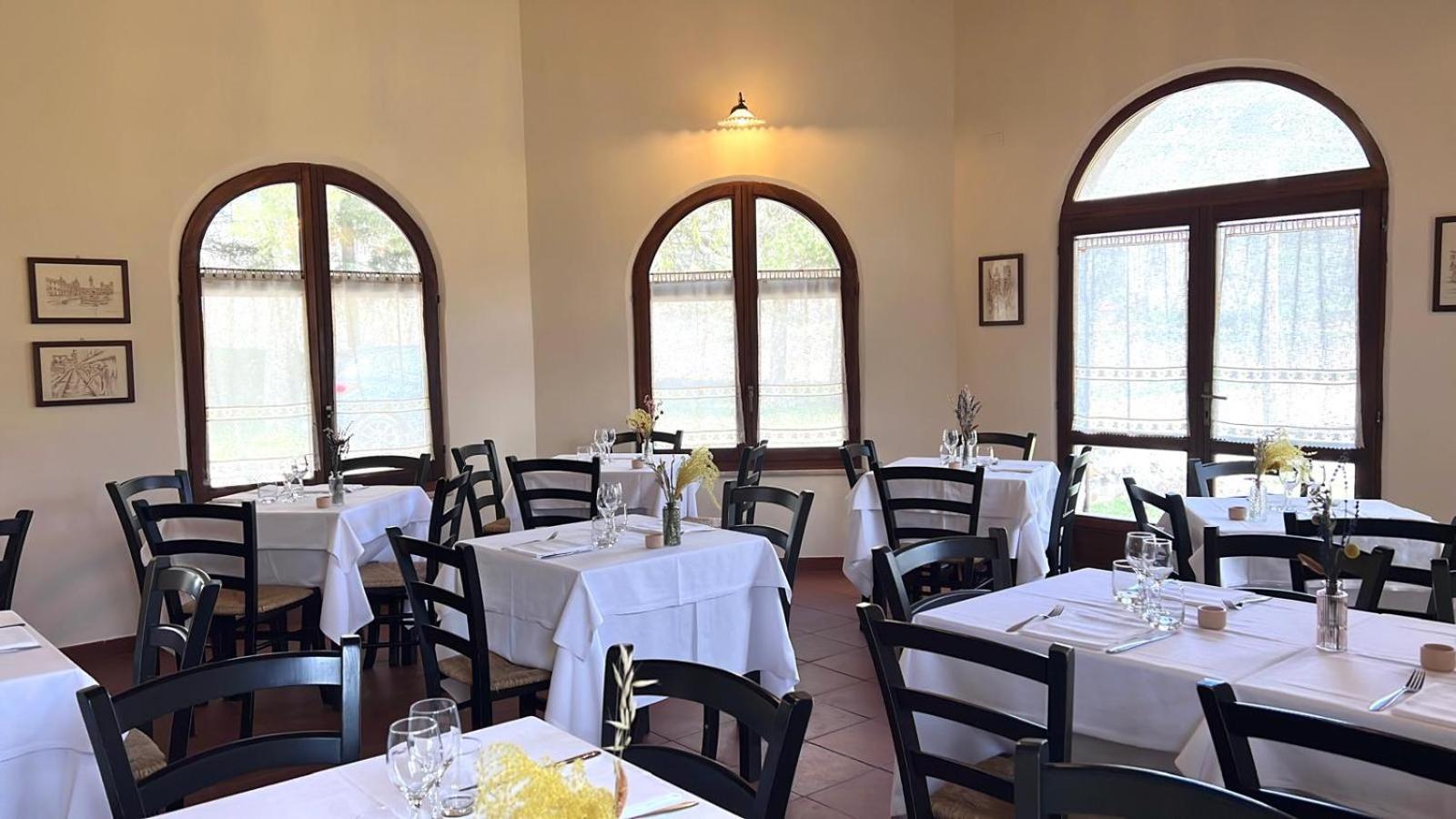 Locanda Sul Lago サント・ステーファノ・ディ・セッサーニオ エクステリア 写真